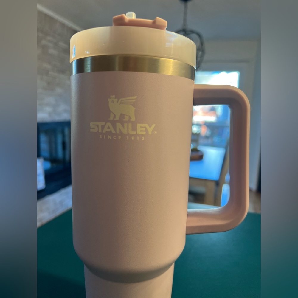Stanley Adventure Quencher 40oz
